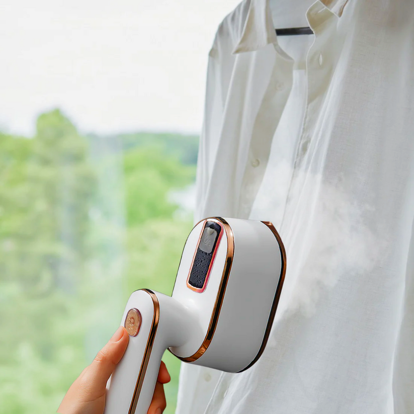 CONJEX™ Premium Steam Iron
By Aerobud®